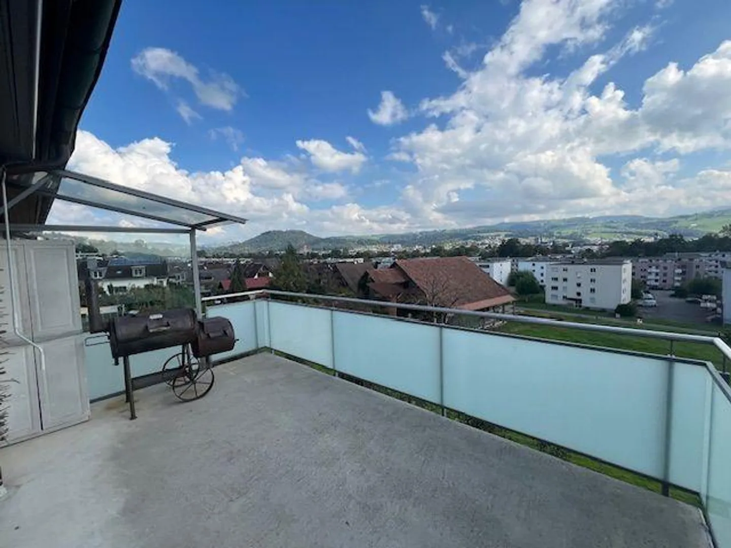 Appartamento 4,5 stanze ristrutturato di recente & giardino d'inverno riscaldato - Foto 15 di 18