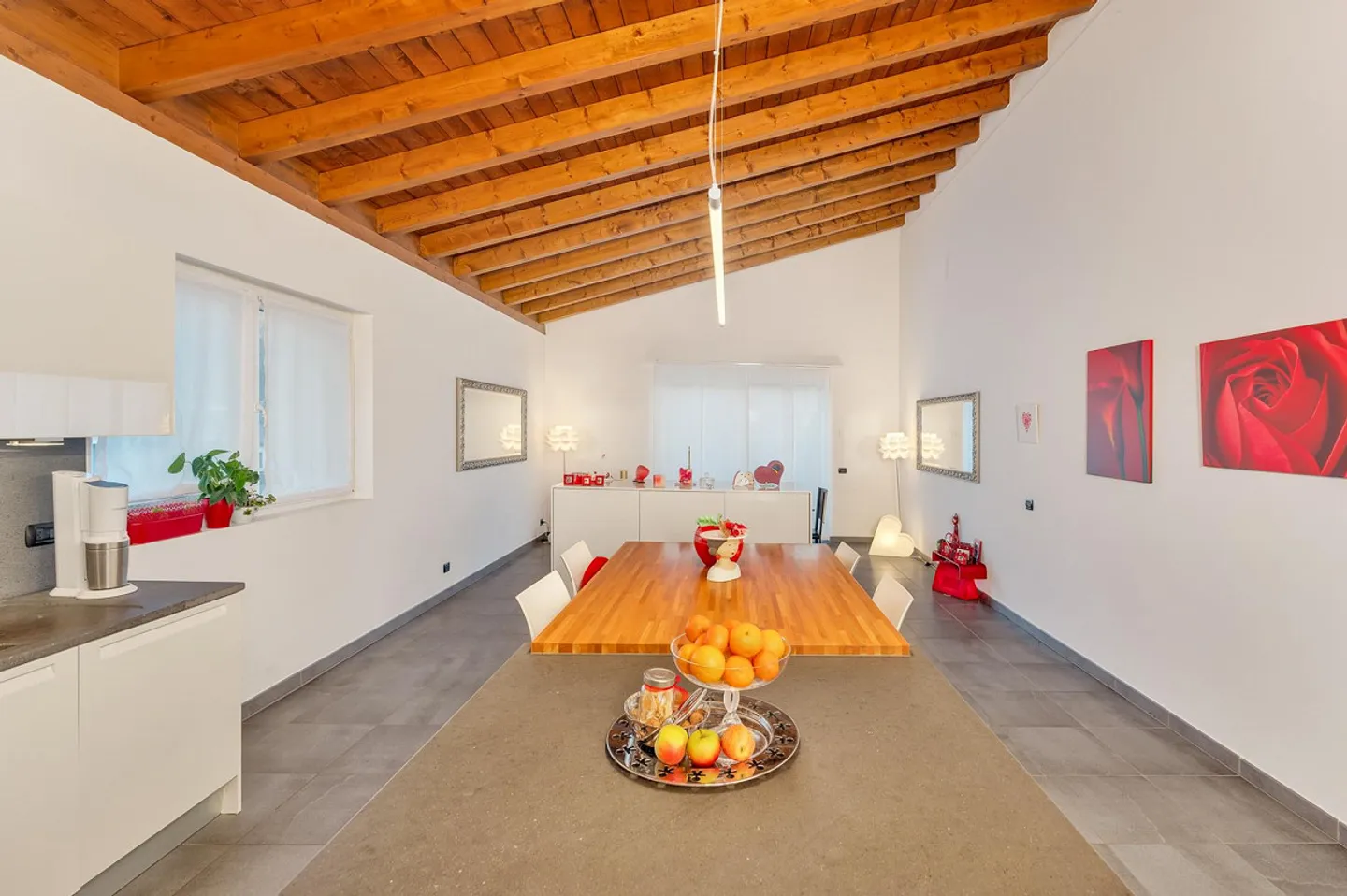 Attic 85 Local - Photo 5 of 10