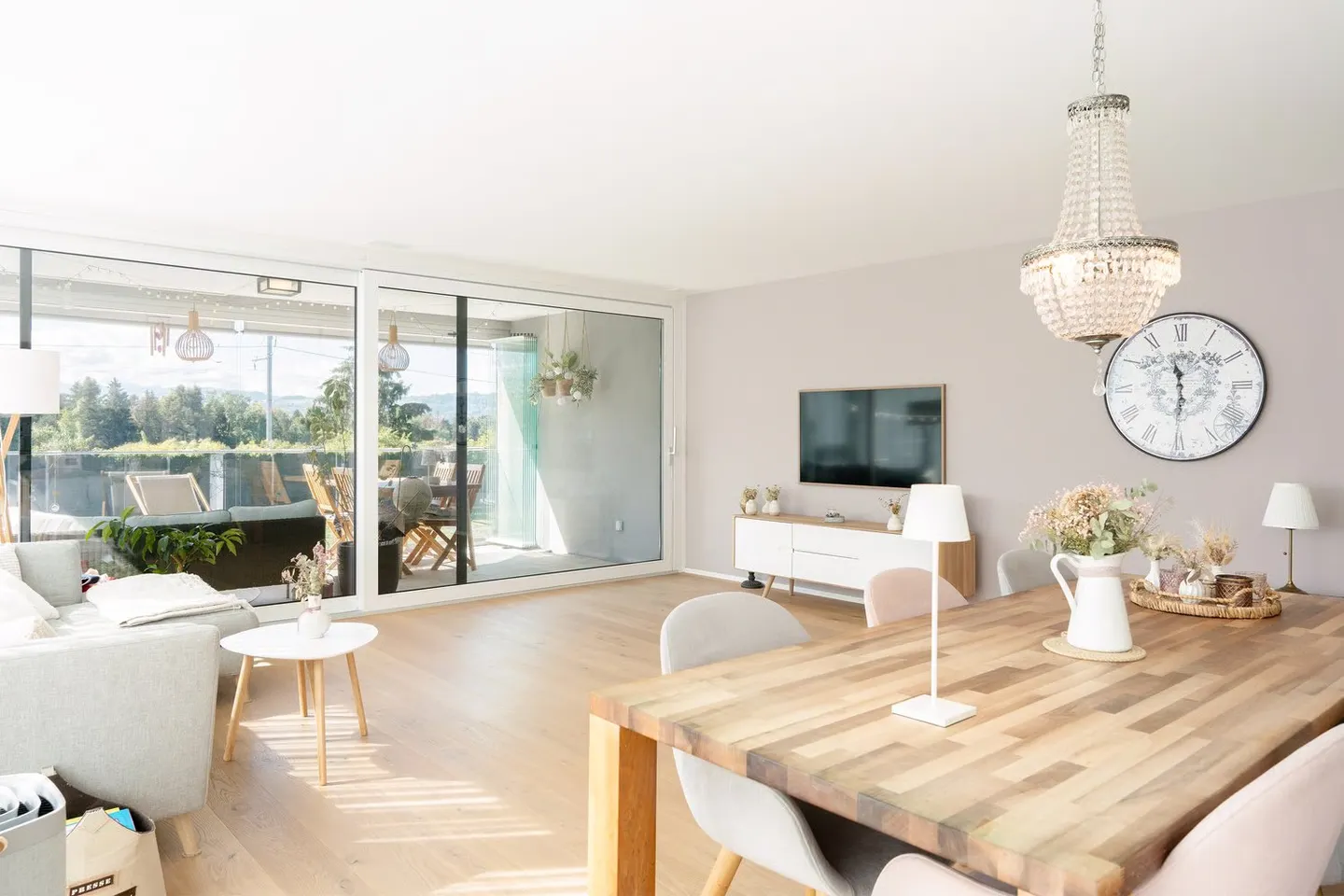 Appartement moderne de 4,5 pièces dans le Rosenpark Rüfenacht - Photo 8 sur 17
