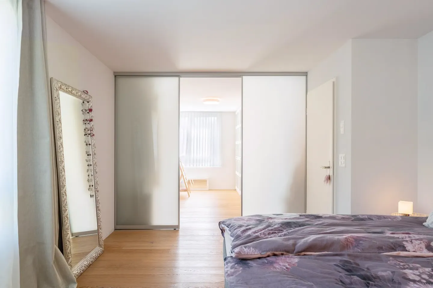 Appartement moderne de 4,5 pièces dans le Rosenpark Rüfenacht - Photo 15 sur 17