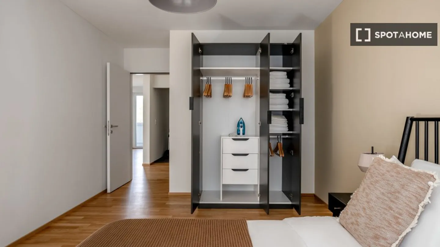 Découvrez, visitez et louez votre nouveau chez-vous en ligne en toute confiance. - Photo 12 sur 18