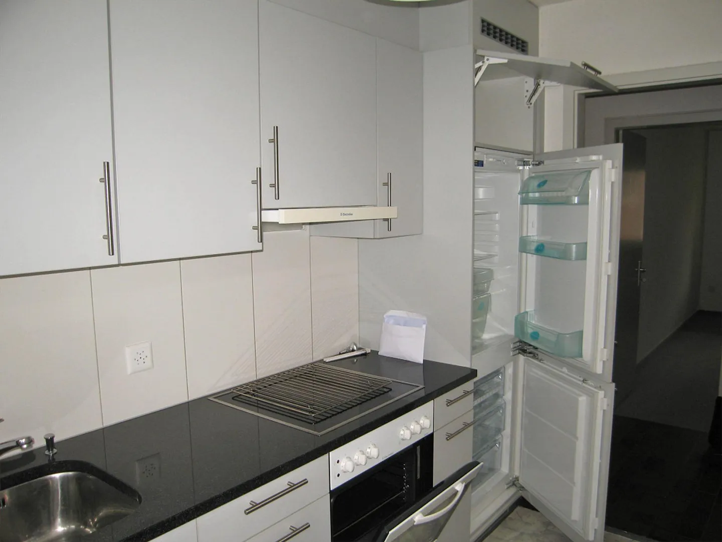 Appartement attrayant avec vue panoramique et balcon ensoleillé - Photo 6 sur 12