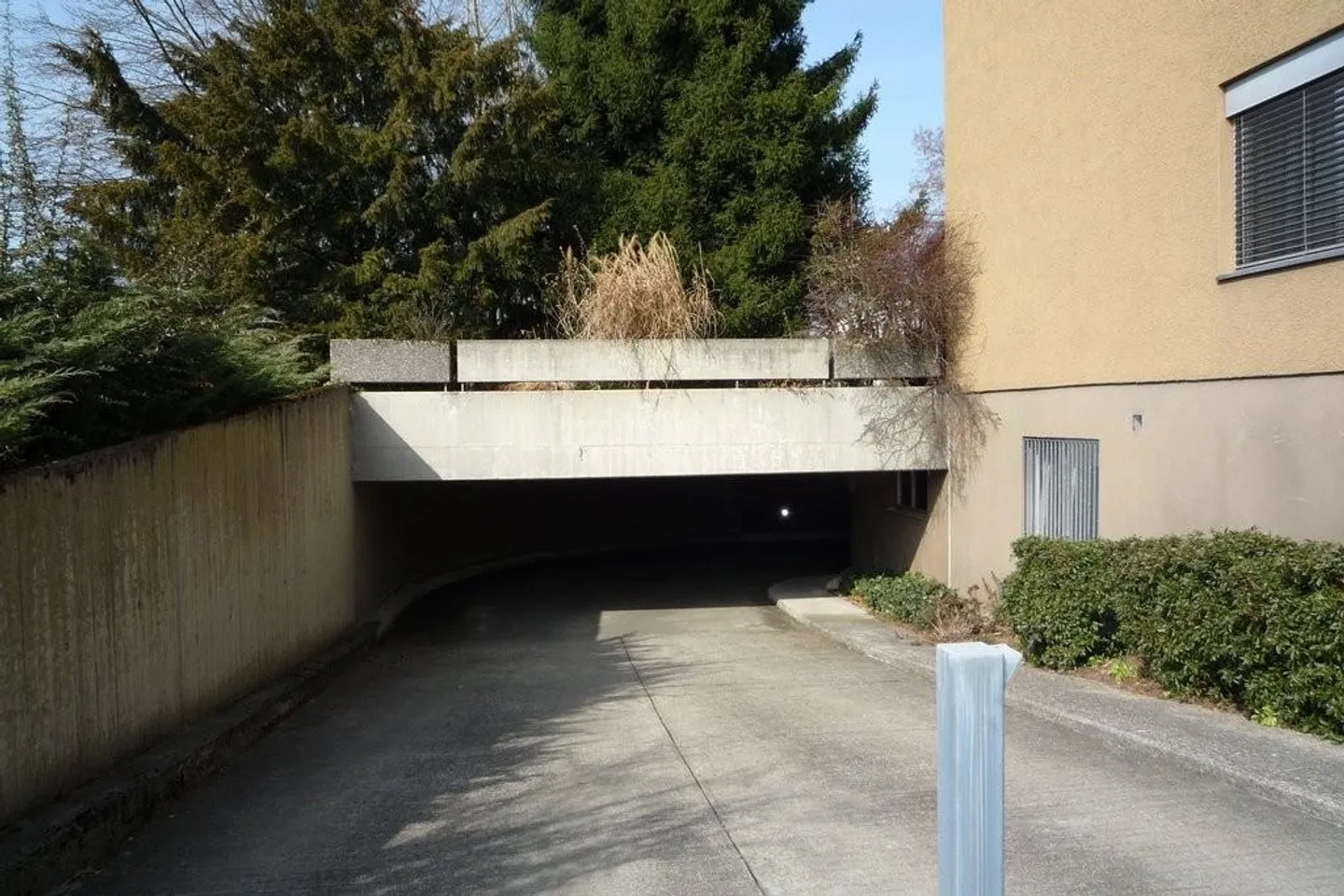 Garagenstellplatz in Bassersdorf - Foto 3 von 4