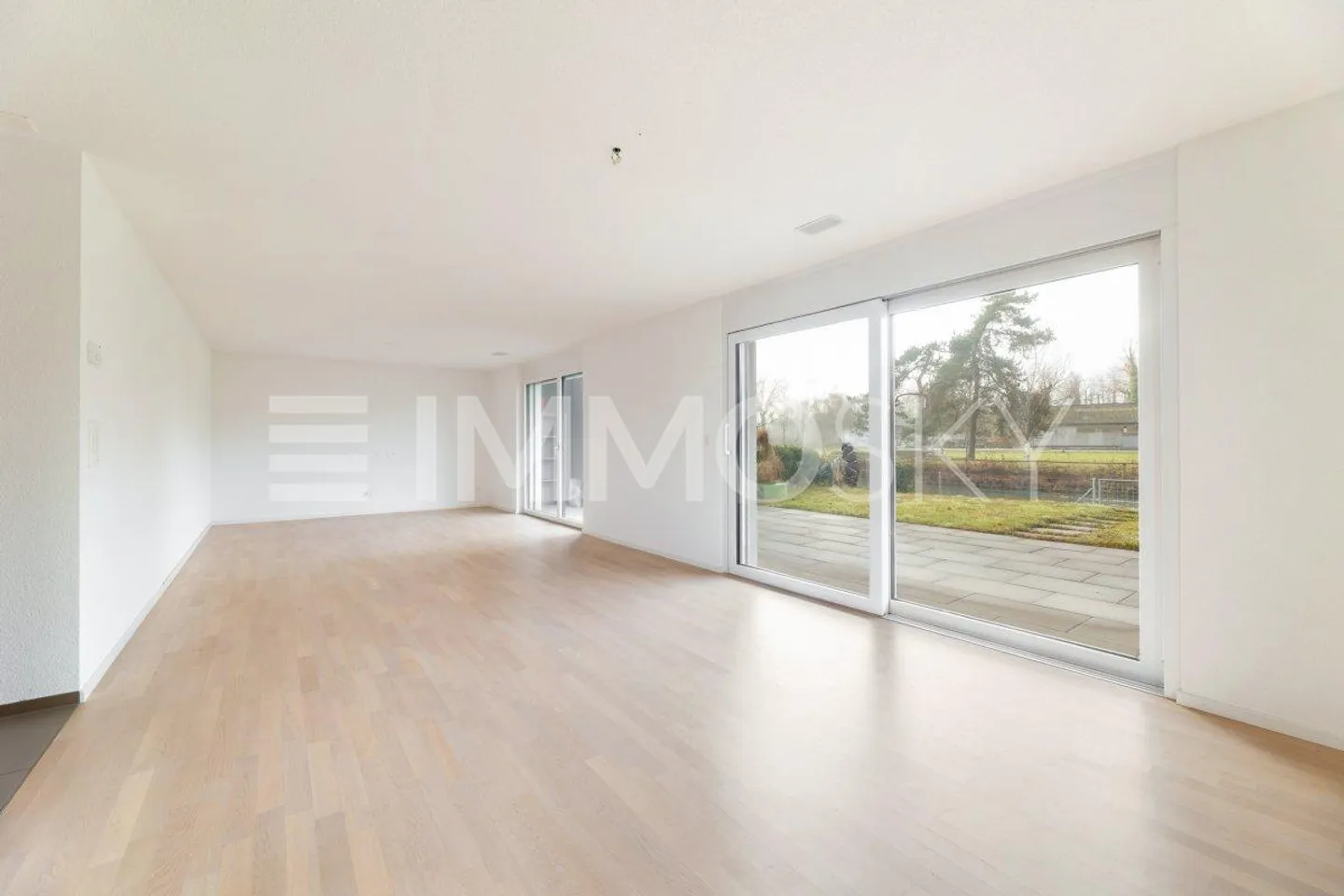 Maison contiguë 5.5 pièces - Photo 4 sur 5