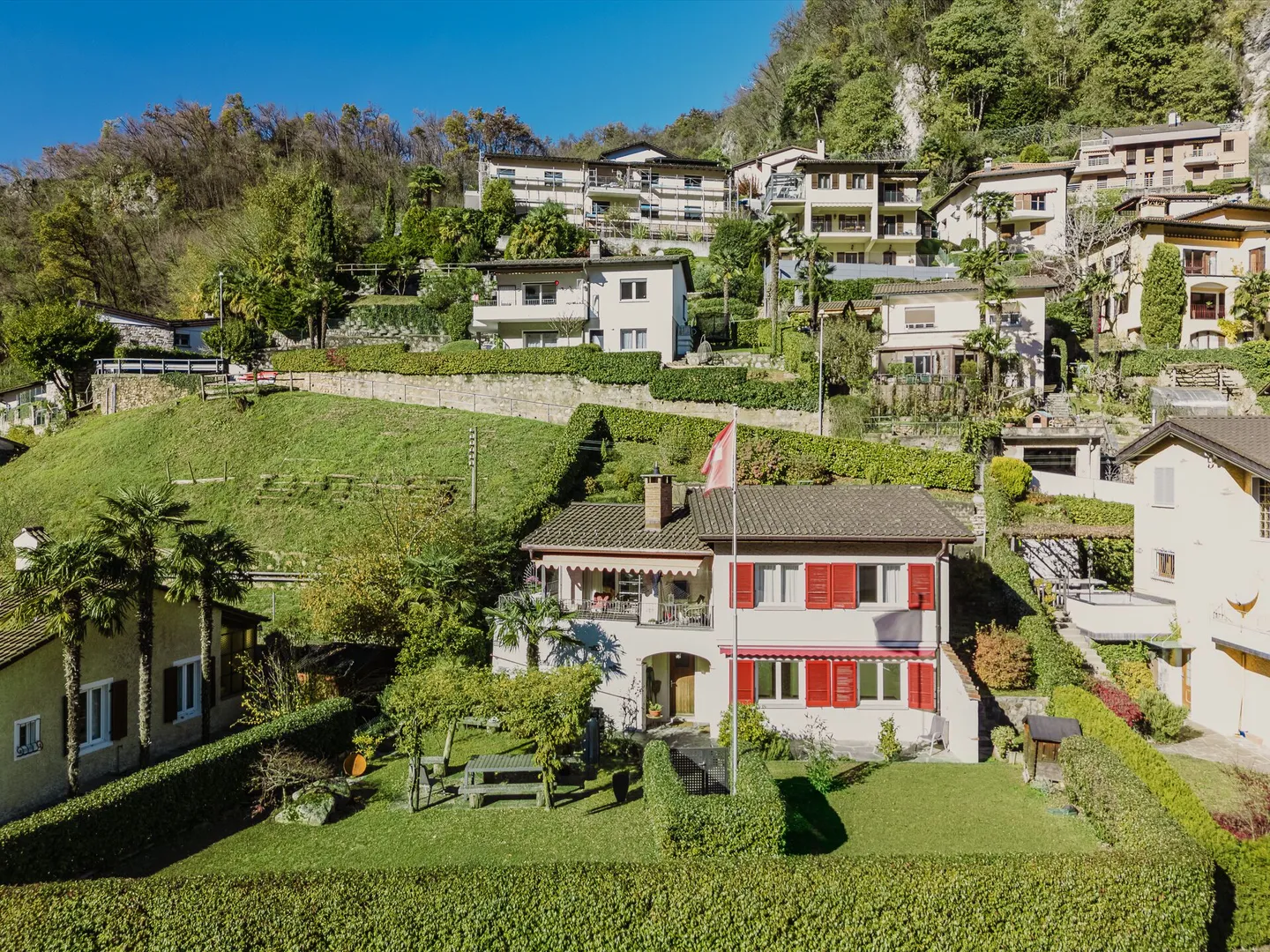 Charming house a few steps from Lake Lugano - Photo 1 of 15