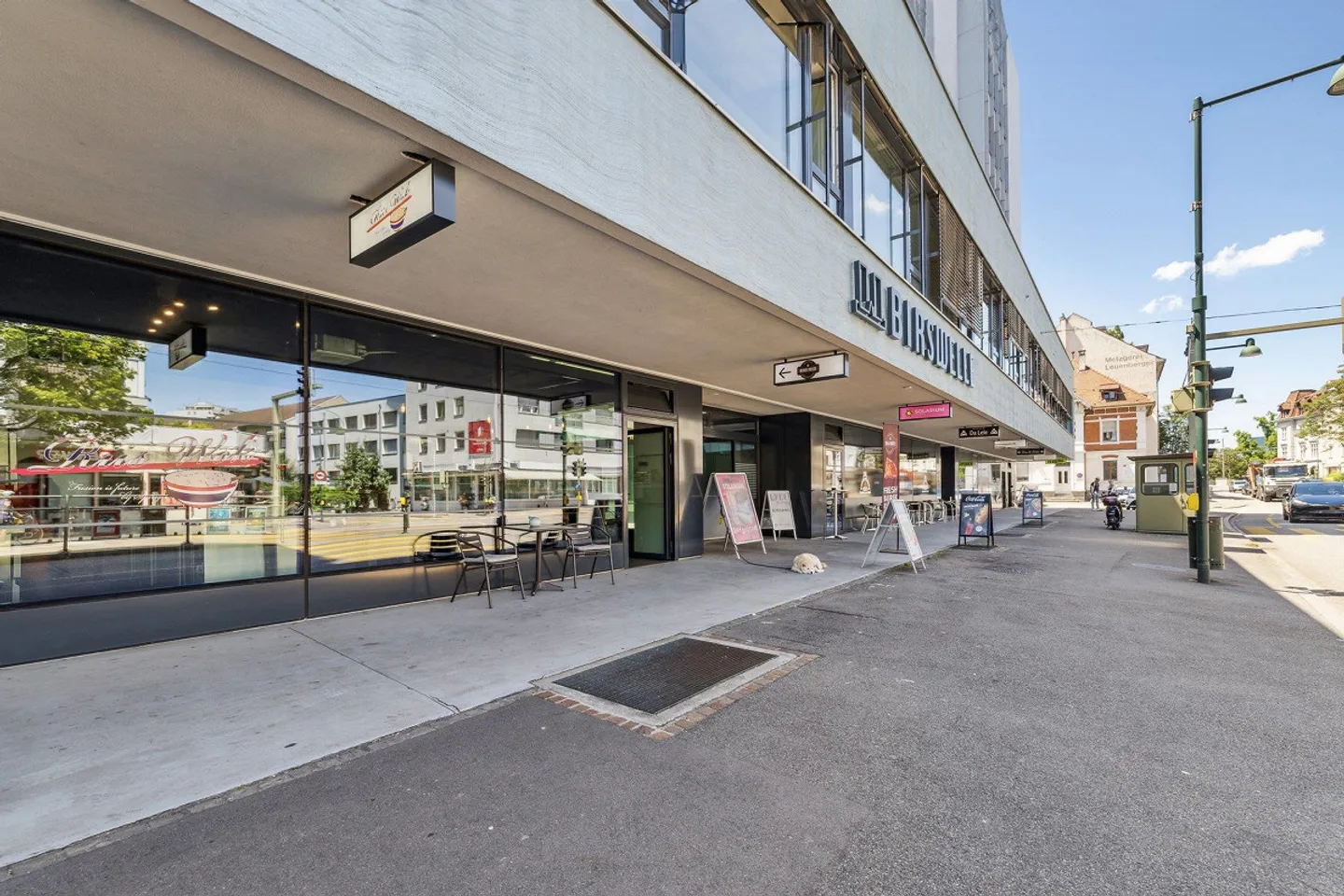 «Retailfläche in der BirsWelle  ideal für Beauty, Bistro oder Kiosk» - Foto 2 von 8