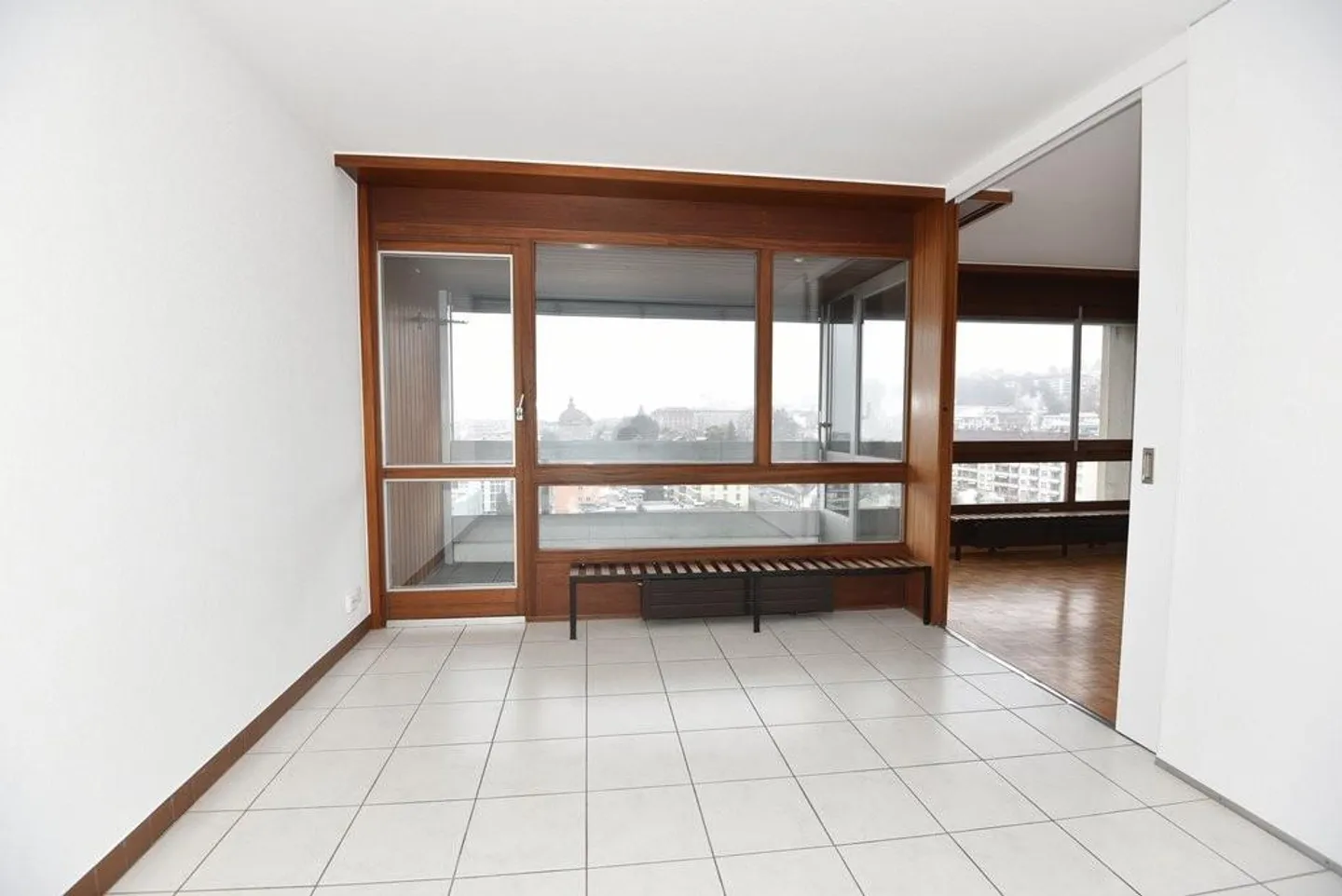 5 pièces en duplex avec une vue imprenable, au coeur de la ville - Photo 2 sur 9
