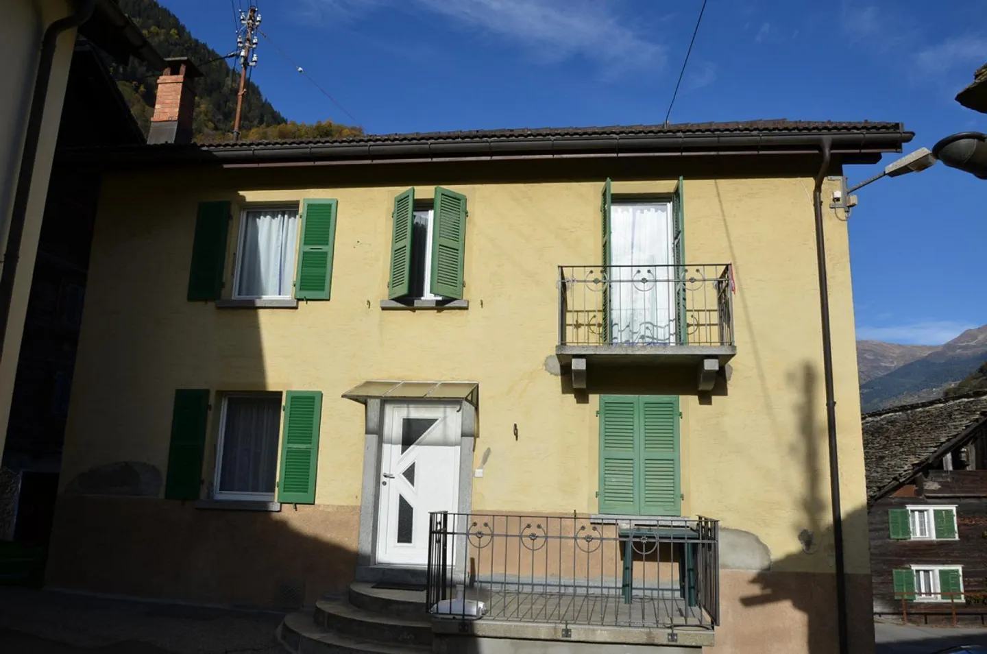 Charmantes Einfamilienhaus in Nivo - Foto 2 von 31