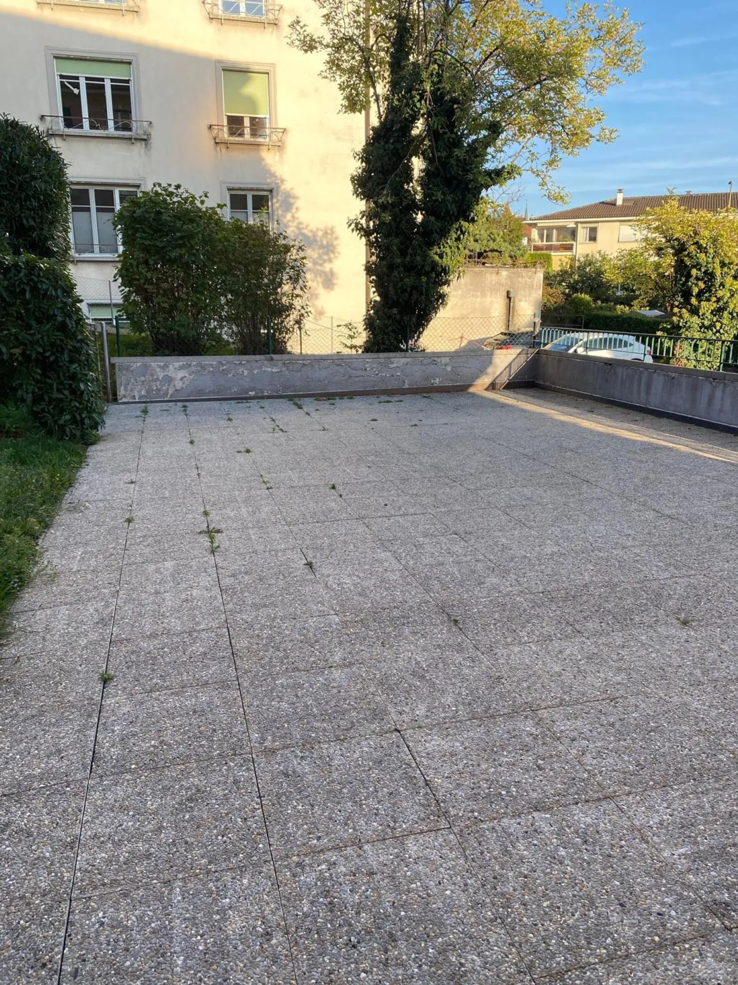 Appartamento di 5 locali al piano terra, idealmente situato nel centro di Pully - Foto 8 di 9