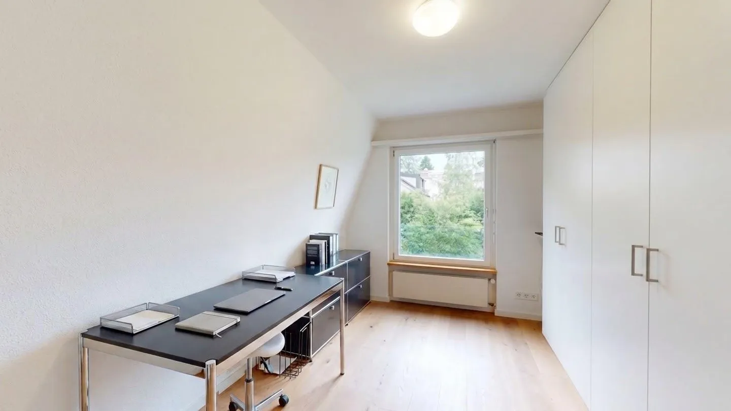 10 Zimmer Villa mit Pool in ruhiger Lage von Binningen - Photo 12 sur 13