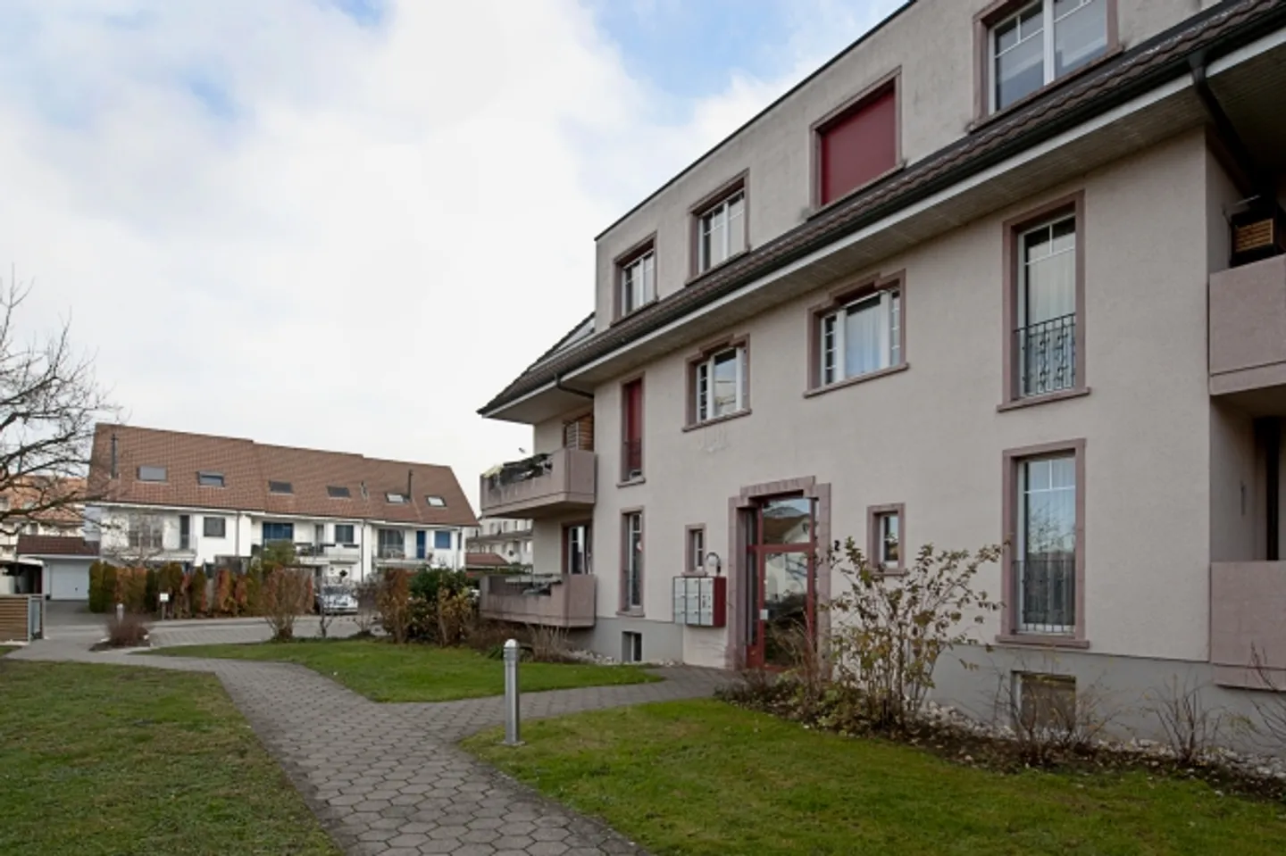 Appartement spacieux et lumineux dans un emplacement calme - Photo 1 sur 9