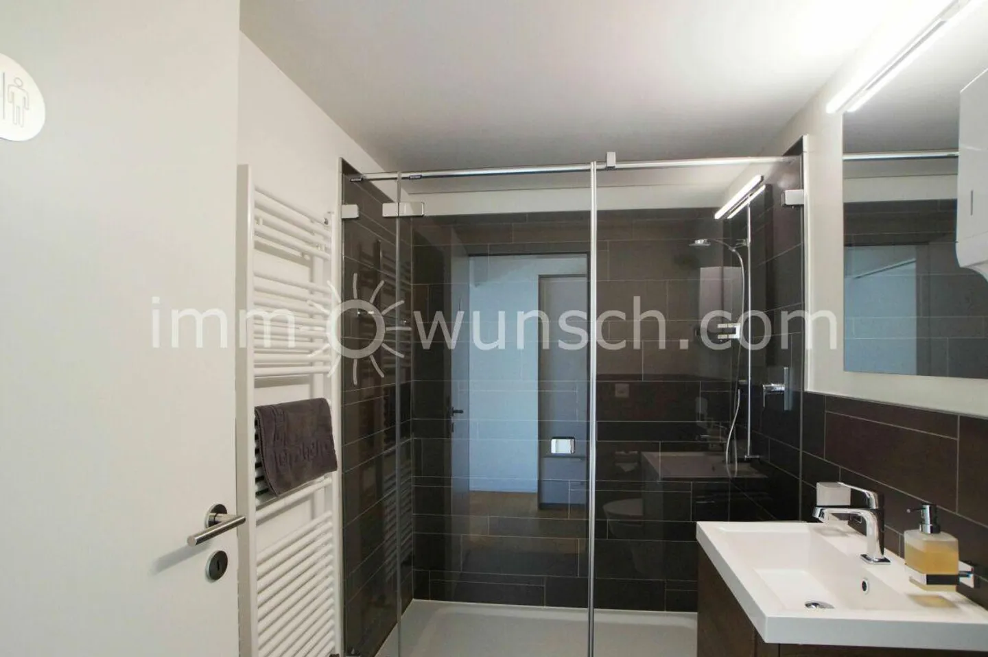 Directement sur la magnifique promenade au bord du lac - appartement en duplex de 3 ½ pièces - Photo 7 sur 11