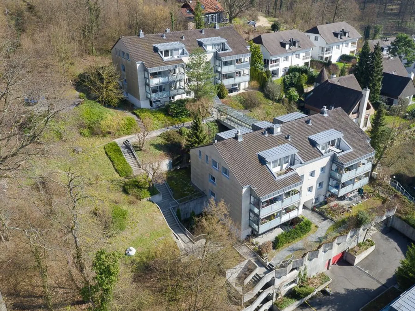 Appartement calme de 3 pièces près de la lisière de la forêt - Photo 1 sur 9