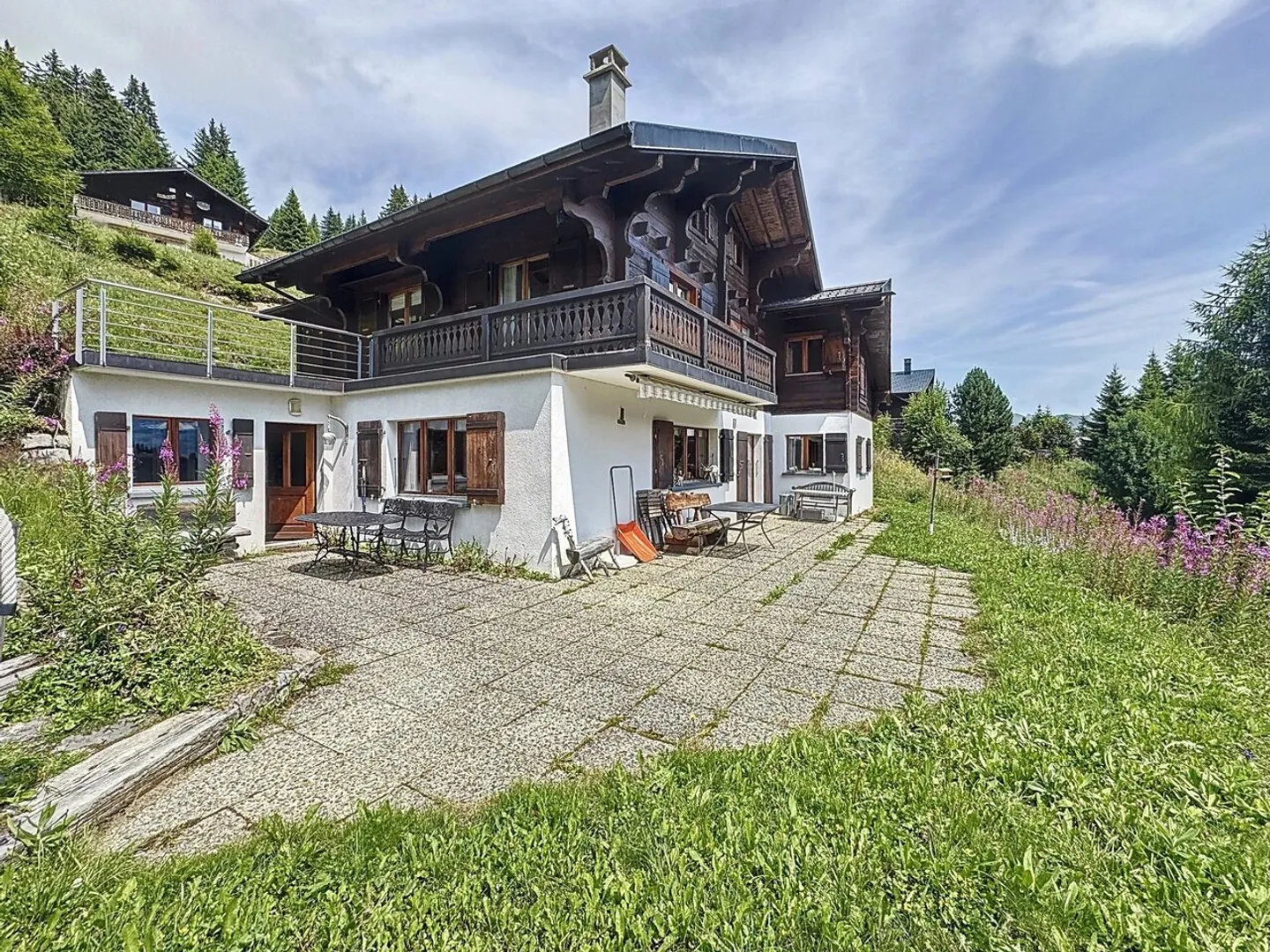 Chalet with Stunning Mountain Views - Photo 1 of 12