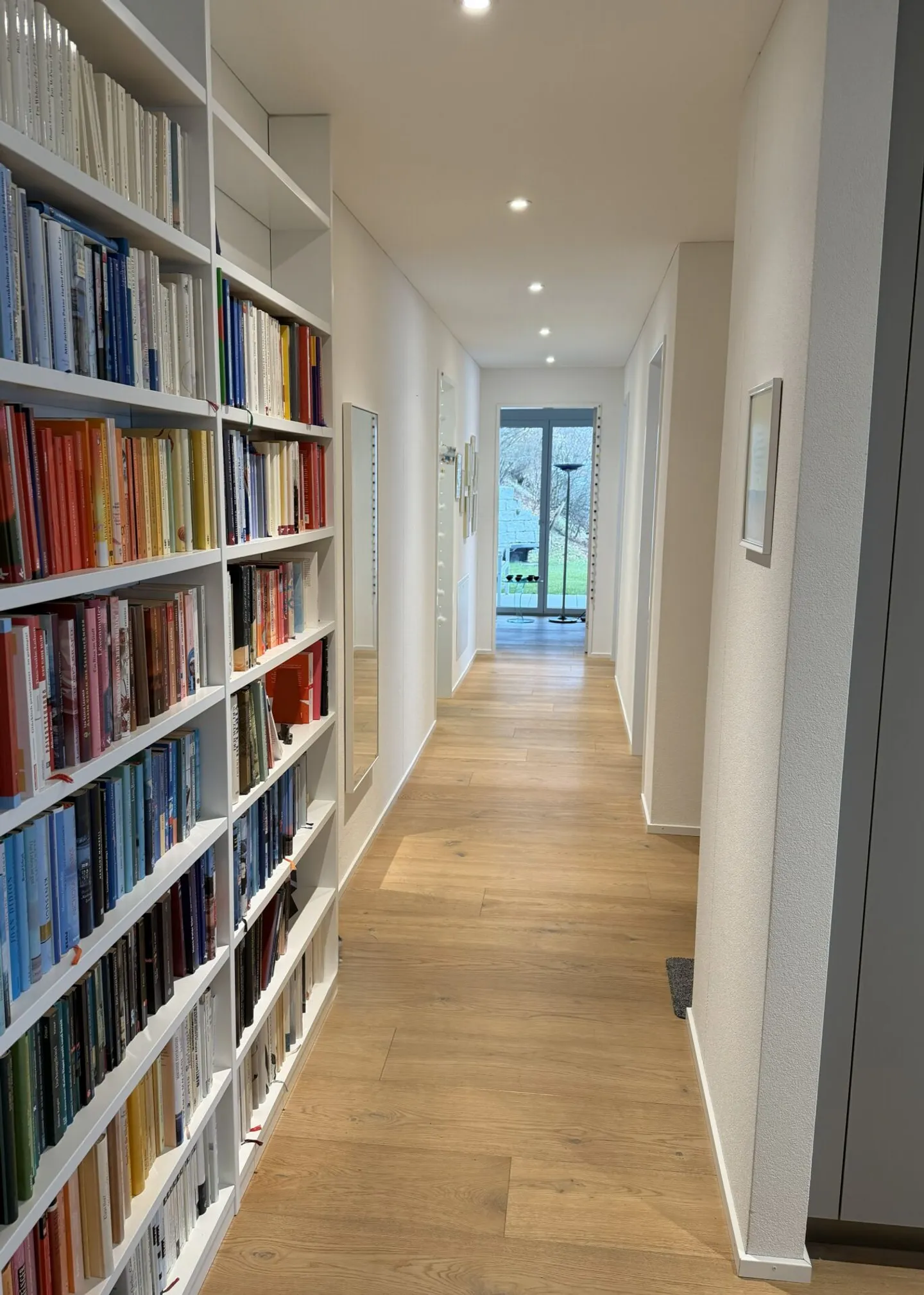 Appartement en terrasse dans un emplacement central mais verdoyant - Photo 10 sur 17