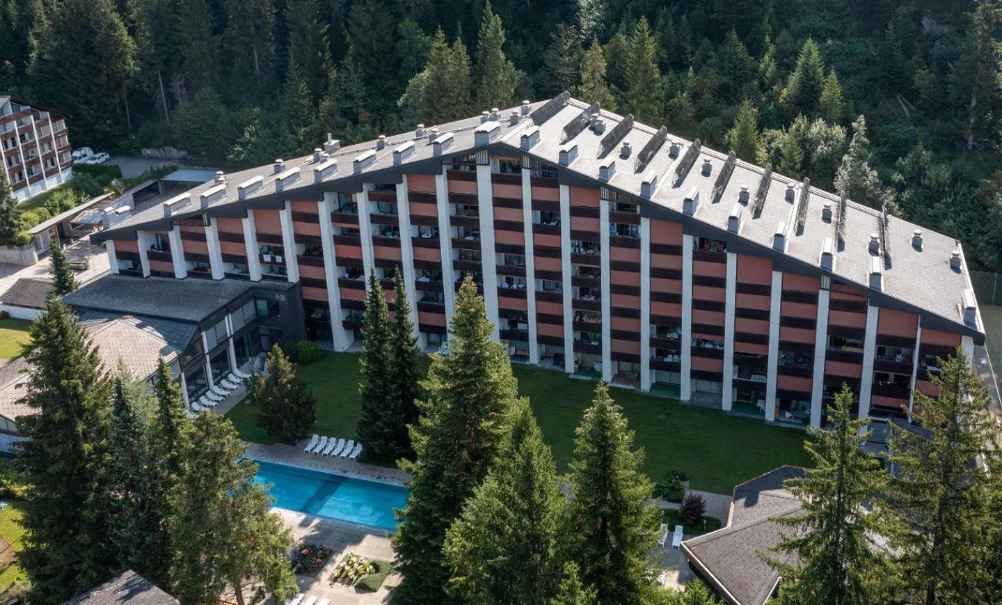 Charming One-Room Apartment in Rancho Laax - Furnished with Spa Access - Photo 4 of 11