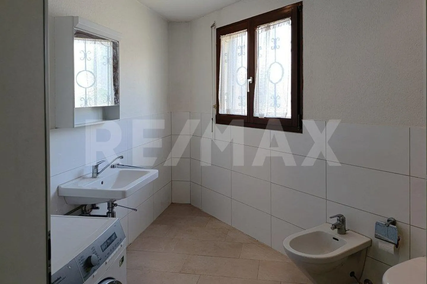 Charmantes Haus mit grossem Potenzial - Foto 6 von 13