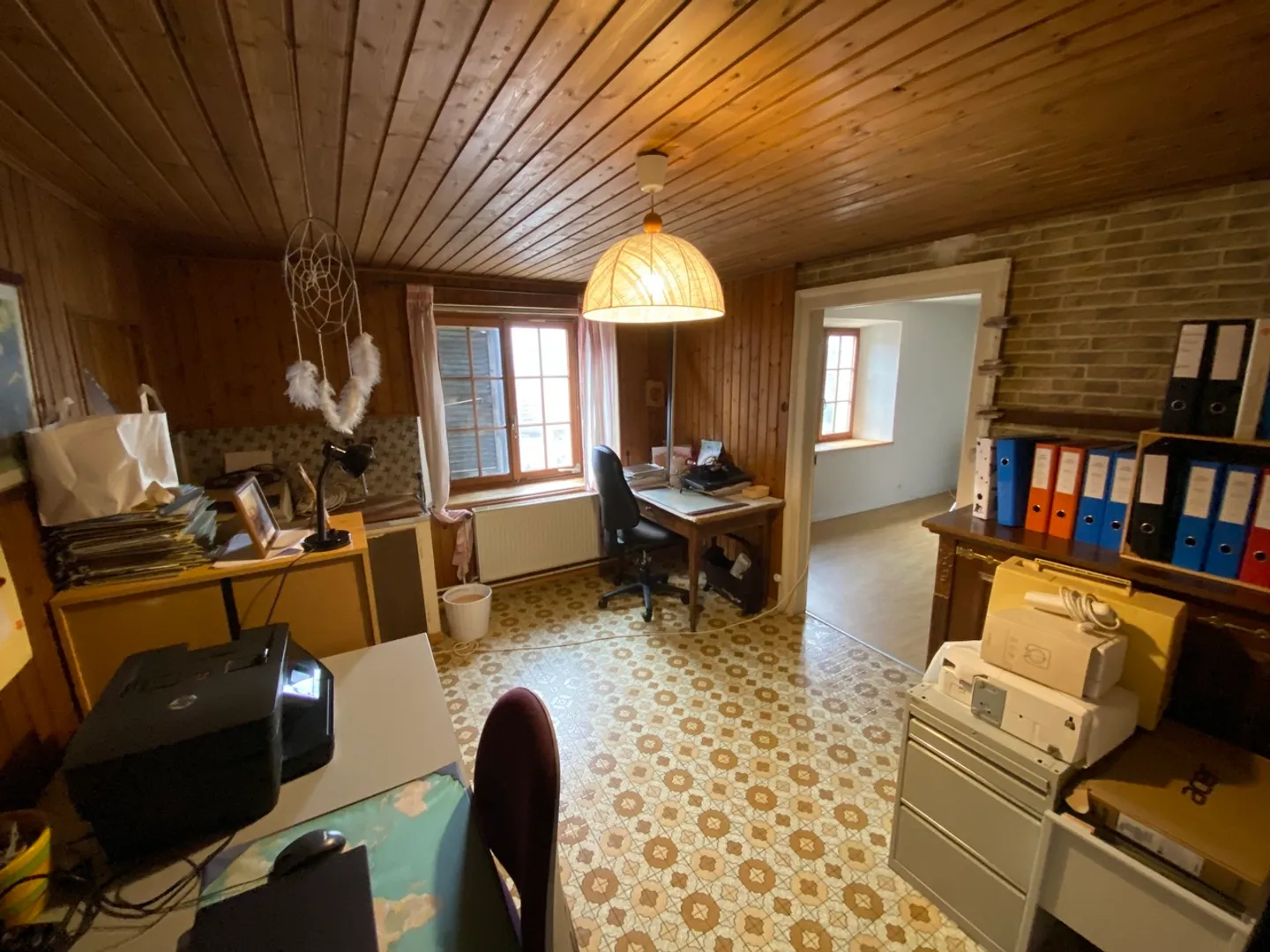 Casa familiare con un bellissimo appezzamento e un fienile con casa da giardino - Foto 17 di 47