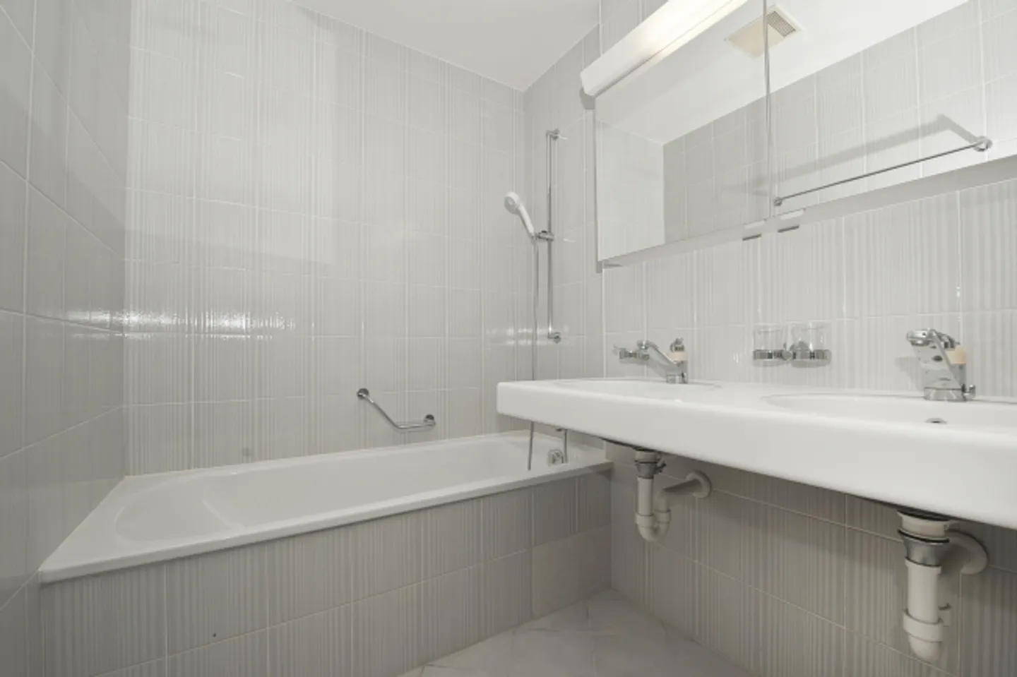 Appartement spacieux et lumineux dans un emplacement calme - Photo 9 sur 9