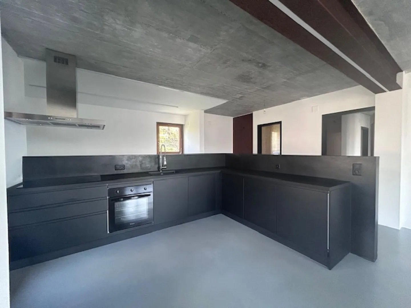 4.5-ROOM APARTMENT IN A TWO-FAMILY HOUSE - RENOVATED - EXCLUSIVE USE GARDEN - Photo 7 of 23
