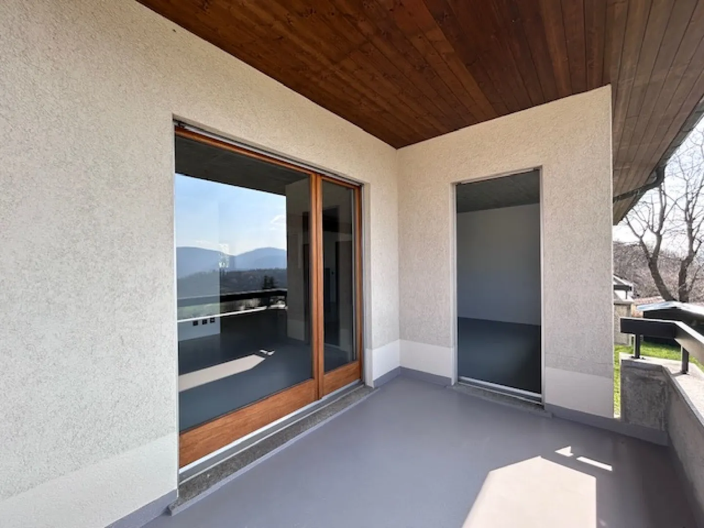 4.5-ROOM APARTMENT IN A TWO-FAMILY HOUSE - RENOVATED - EXCLUSIVE USE GARDEN - Photo 14 of 23