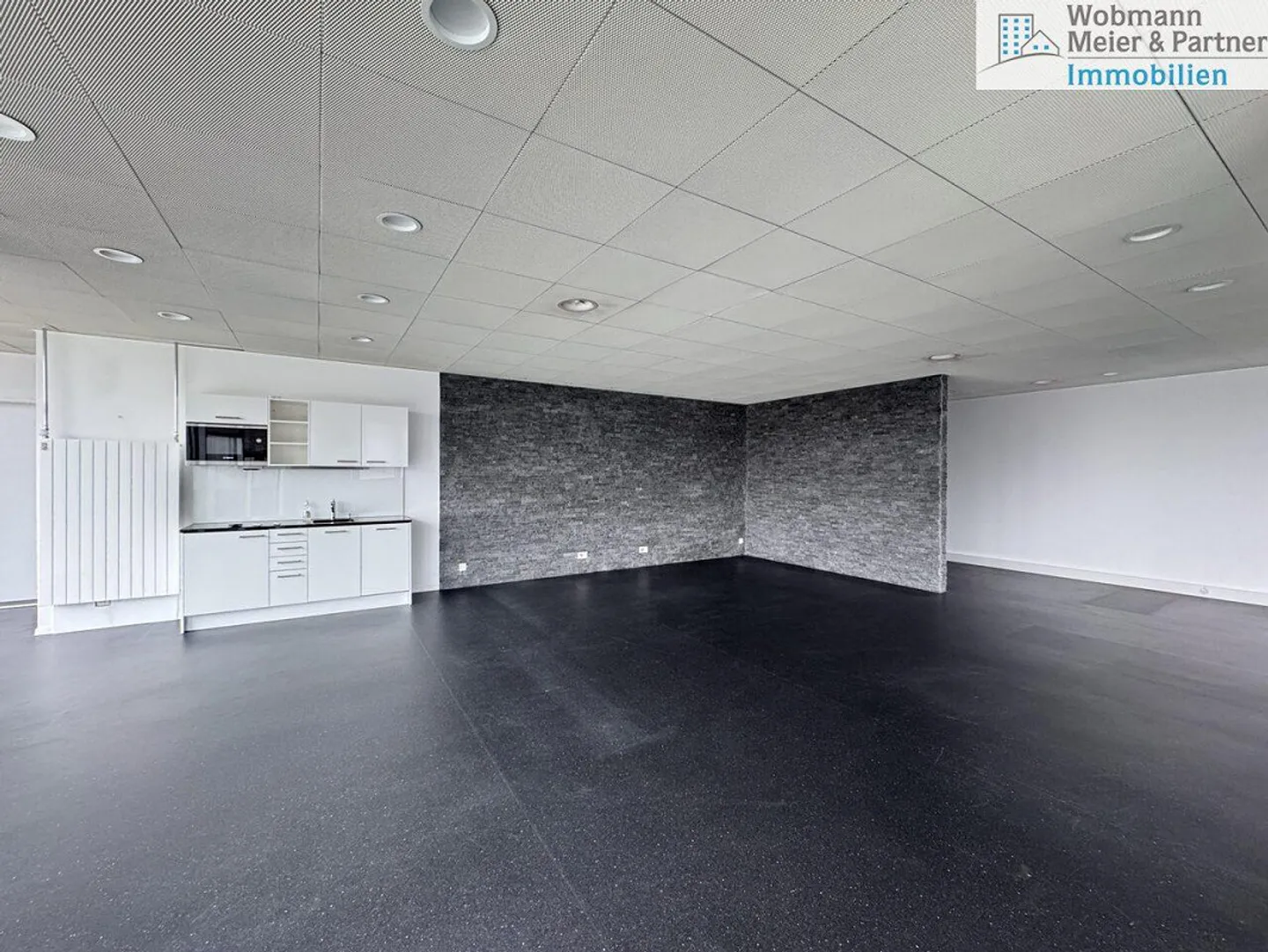 Wir bieten Raum 121 m2 im Medical Tower im EKZ Inside, Volketswil - Foto 4 von 7