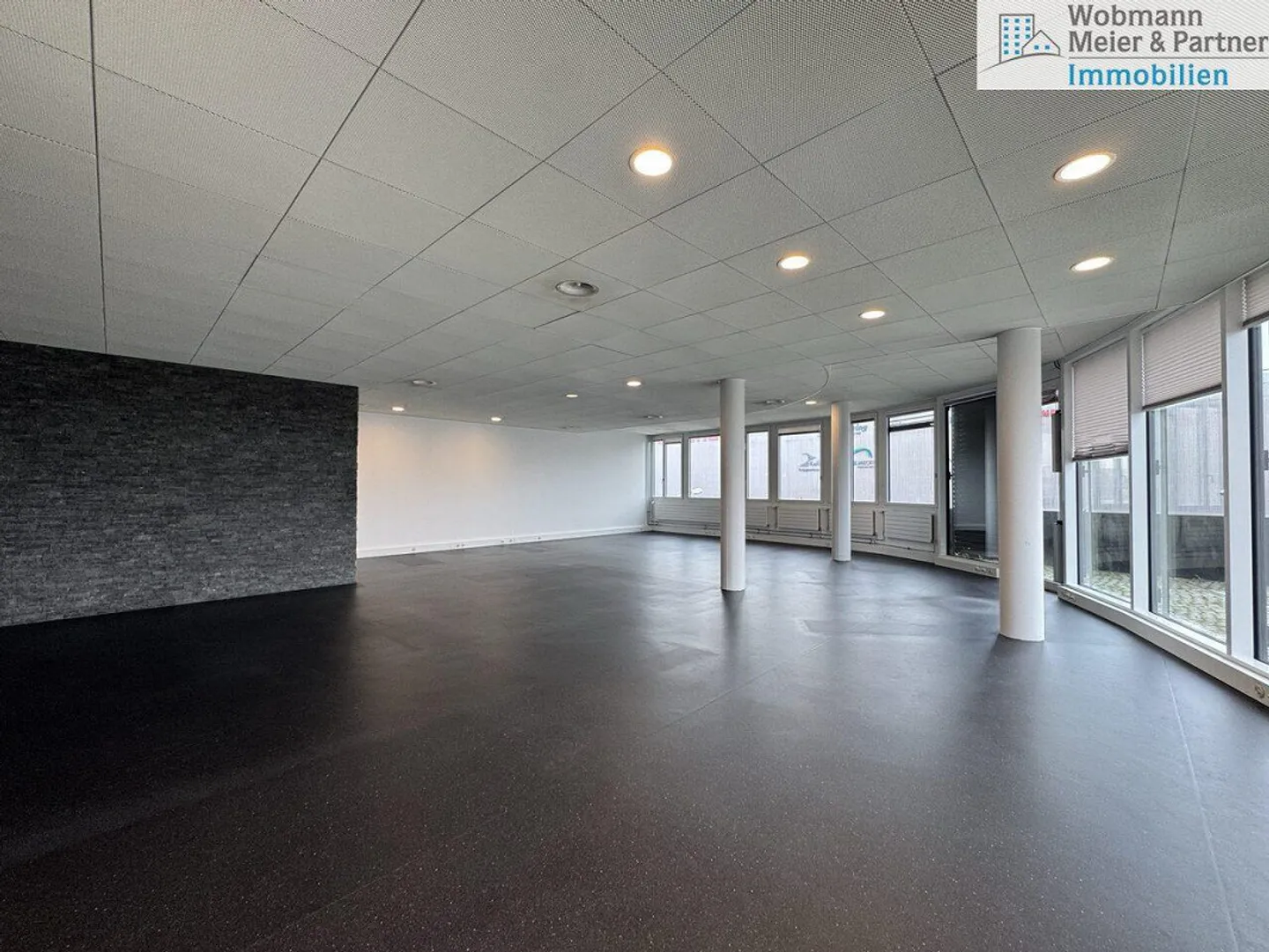 Wir bieten Raum 121 m2 im Medical Tower im EKZ Inside, Volketswil - Foto 5 von 7