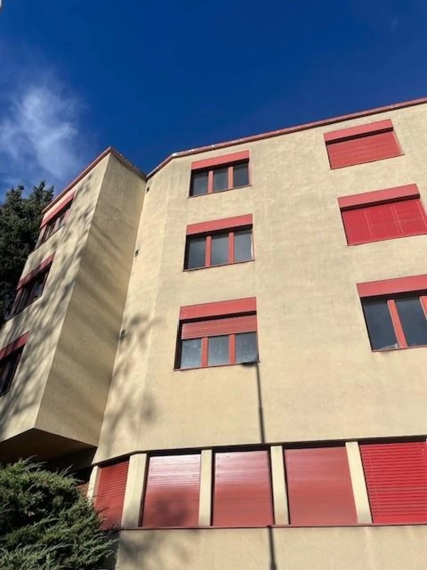 Parkplatz im Freien mieten - Foto 2 von 4
