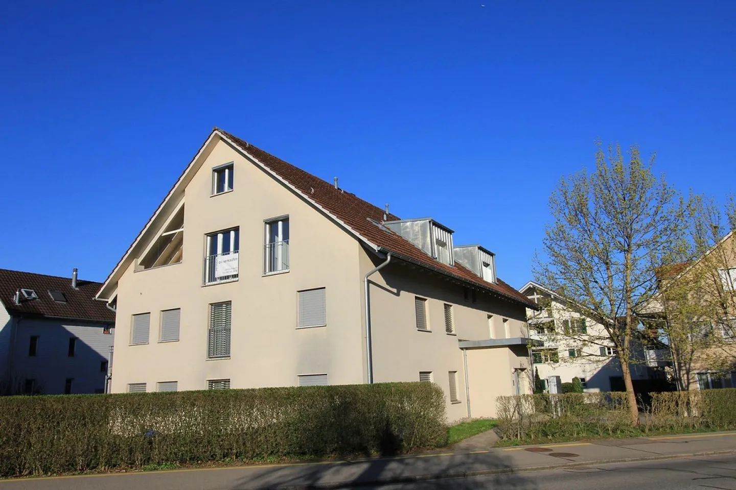 Appartement en penthouse 3½ pièces attrayant et spacieux - Photo 1 sur 12