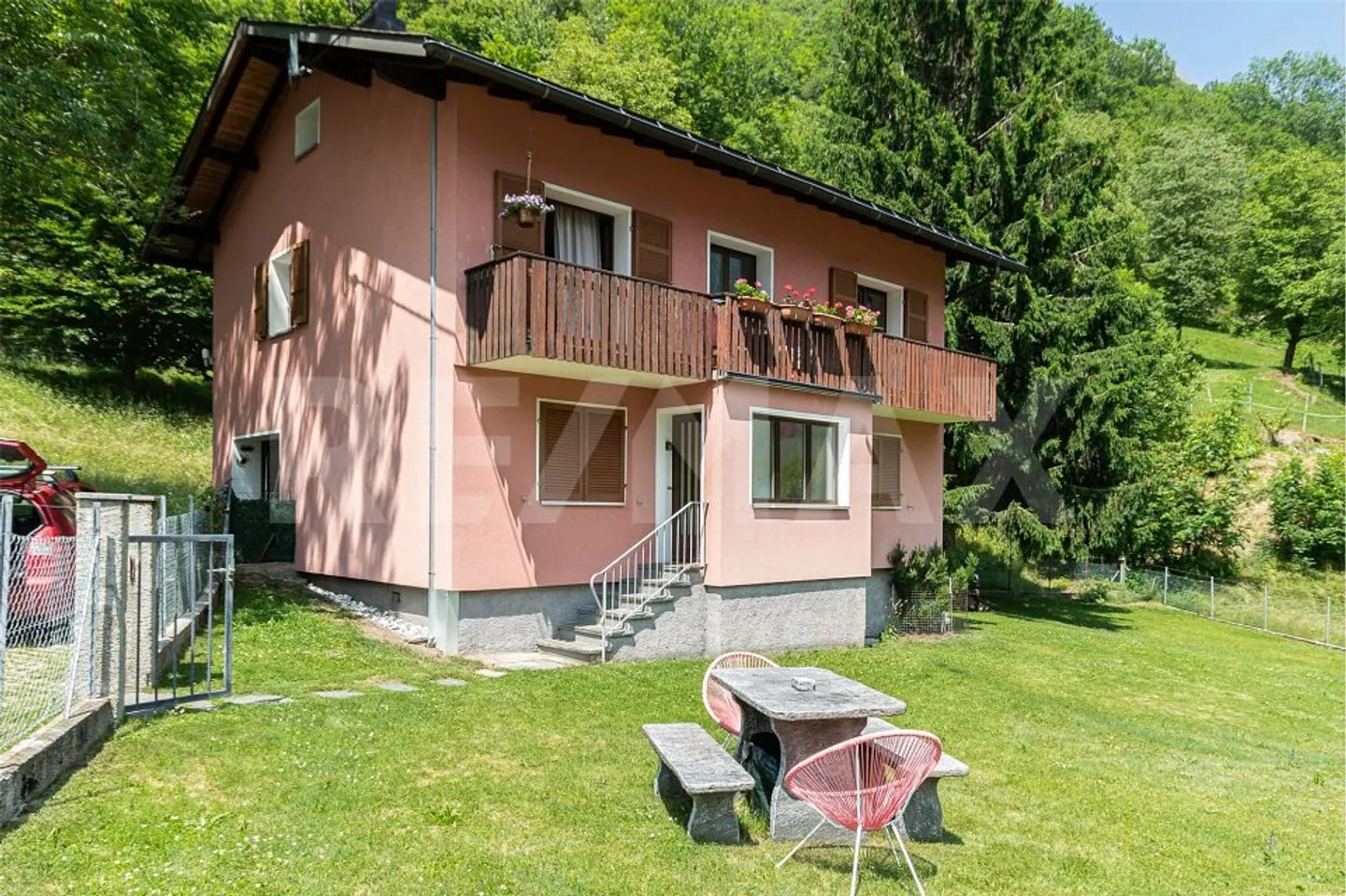 Casa bifamiliare con vista - Foto 1 di 4