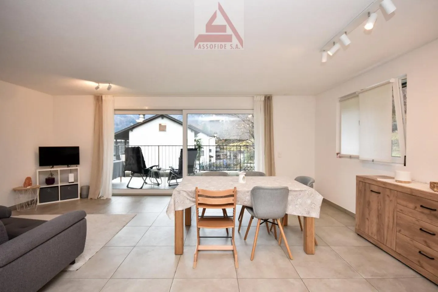 An apartment that delights - Photo 2 of 6