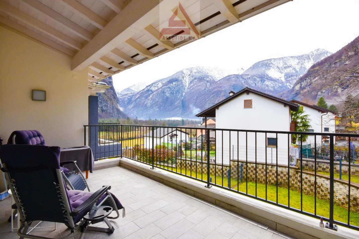 An apartment that delights - Photo 3 of 6