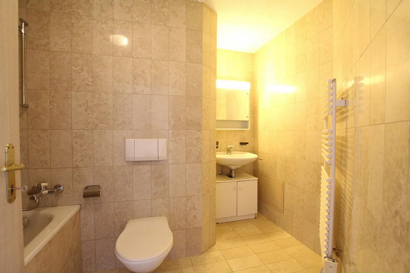 Affordable living with a beautiful view - Photo 7 of 9