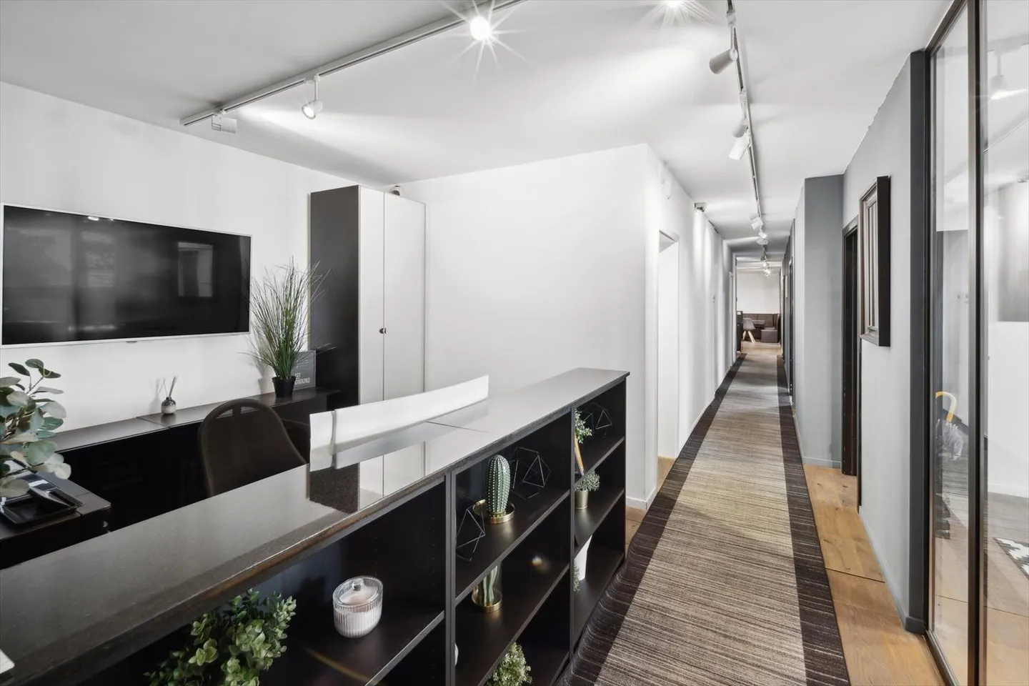 IN AFFITTO | EAUX-VIVES - Foto 2 di 10