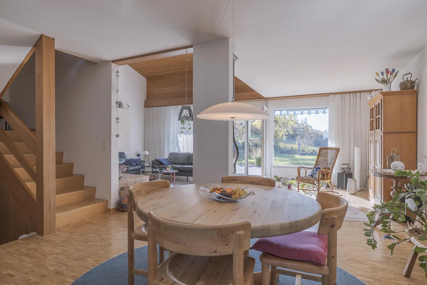 Maison contiguë 5.5 pièces - Photo 4 sur 13