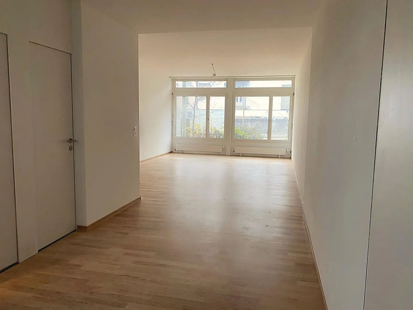 Belle appartement de 2,5 pièces dans un bon emplacement - Photo 1 sur 8