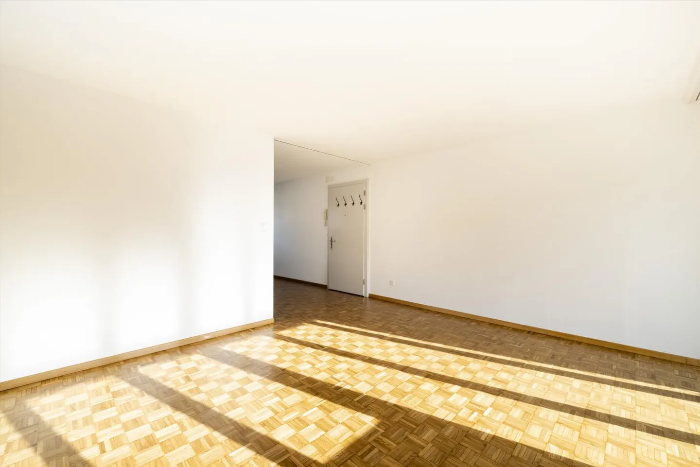Heimelige Wohnung in Familiengegend - Foto 3 von 7