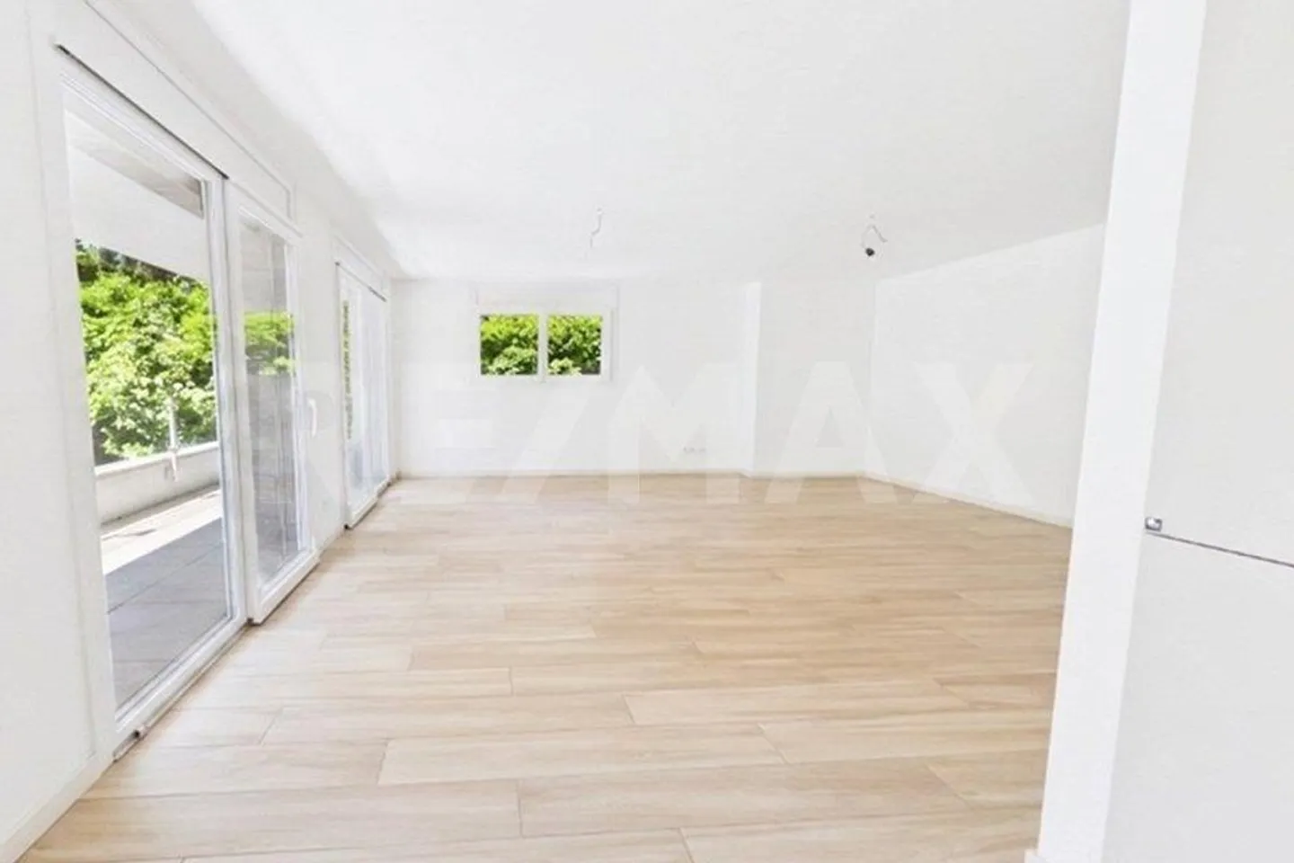 Appartement Duplex Élégant à Montalbano - Photo 3 sur 13
