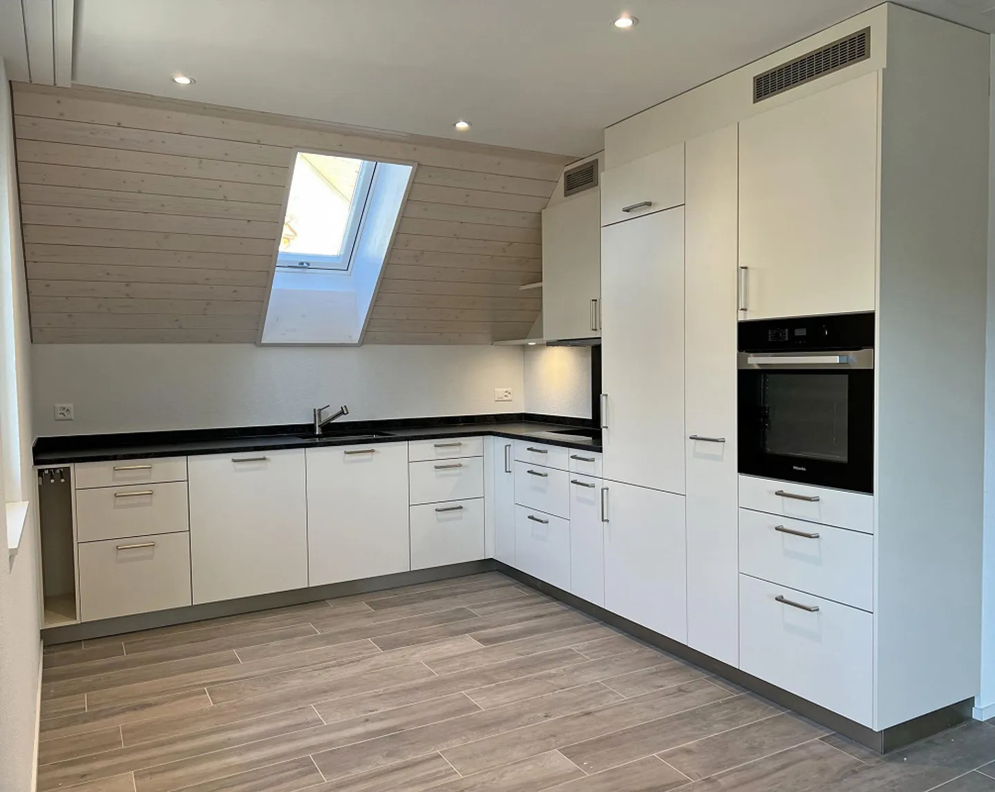 Appartamento duplex moderno e spazioso in affitto a Schöfflisdorf - Foto 1 di 9