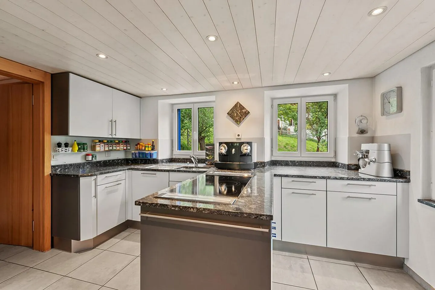 Multigenerational House with a View in Thusis - Photo 2 of 6