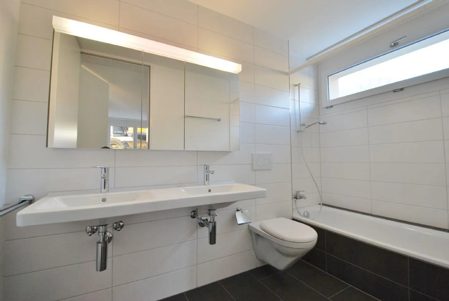 LUMINEUX ET SPACIEUX | EMPLACEMENT CALME | ATTRACTIF - Photo 7 sur 9