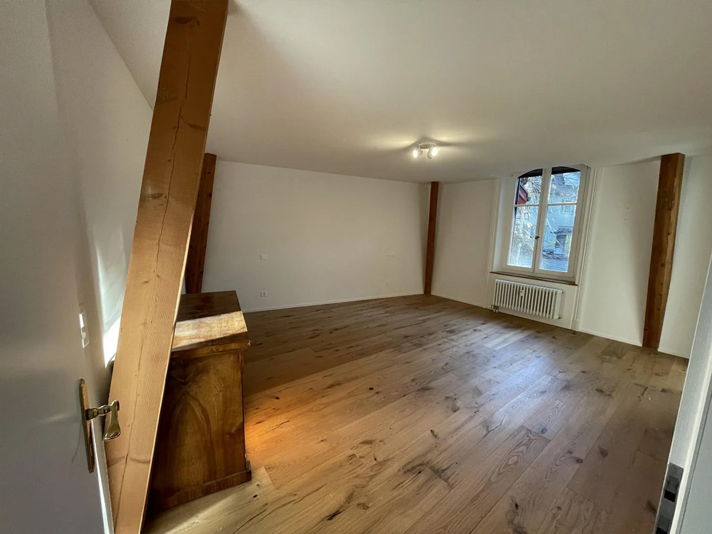 Appartamento condiviso con molto spazio - Foto 1 di 10