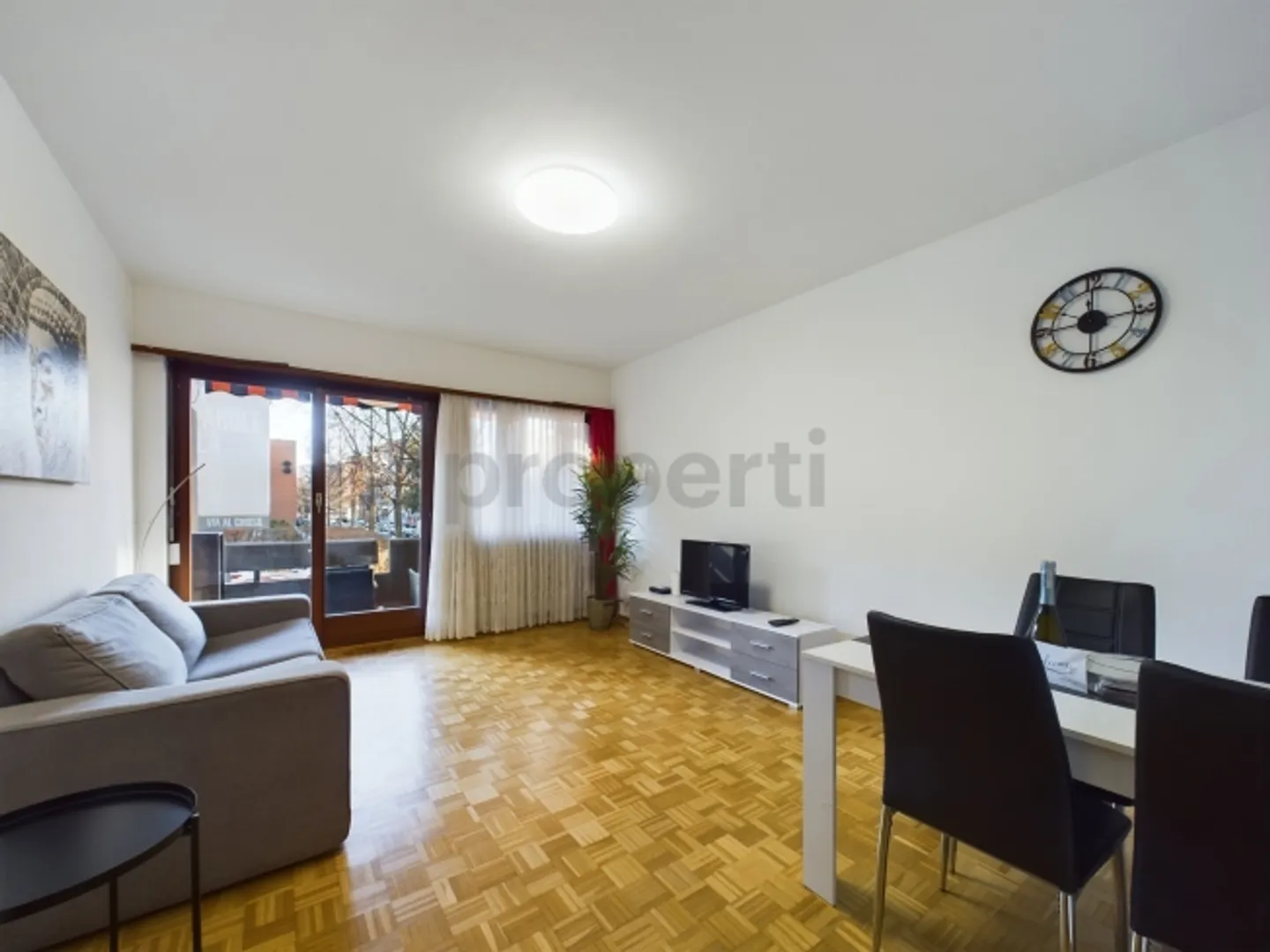 Appartamento 2,5 locali a Lugano a due passi dal lago - Foto 1 di 9