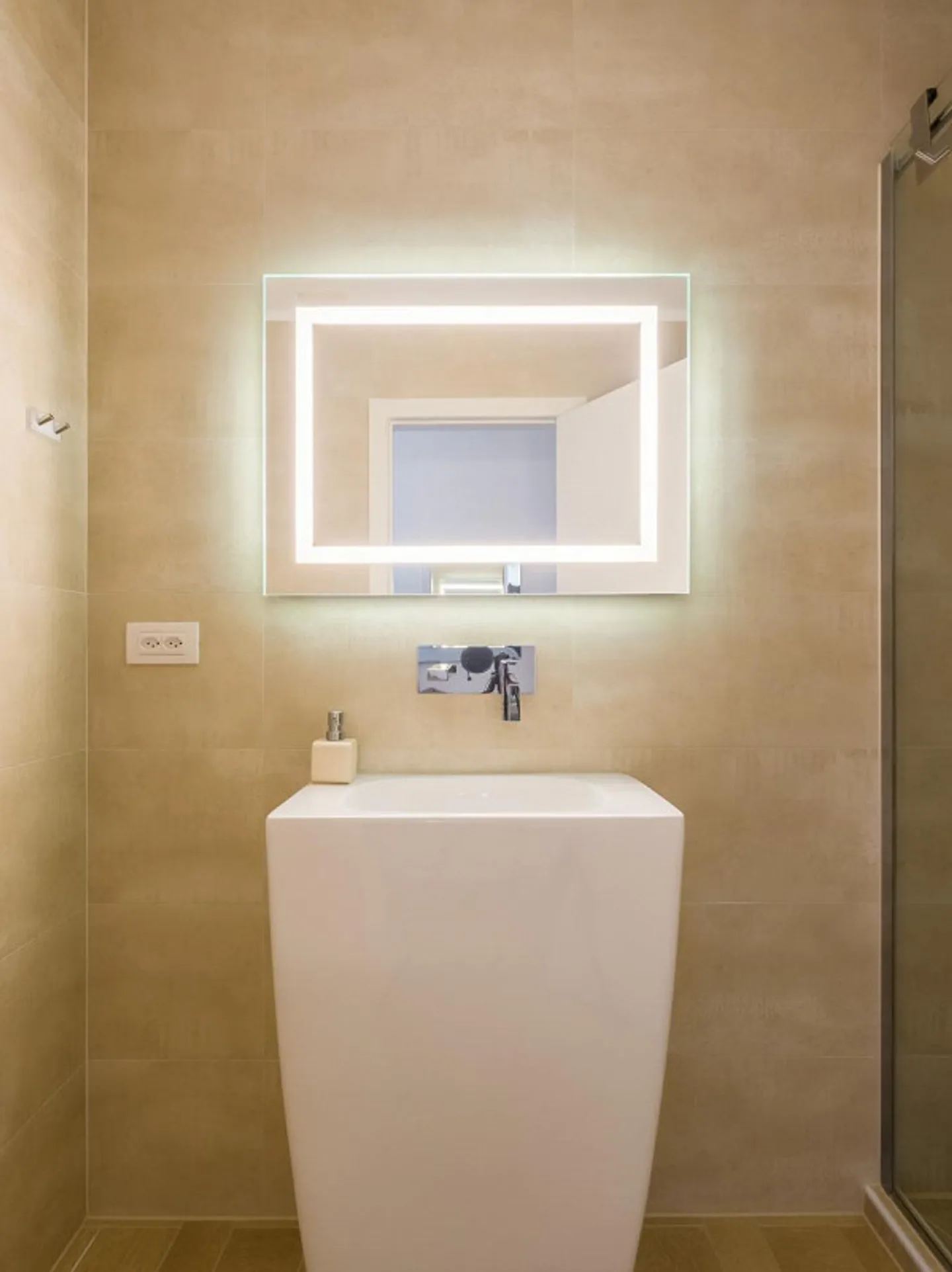 Spacious Apartment with Garden 6.5 Rooms Near TASIS School - Photo 9 of 10