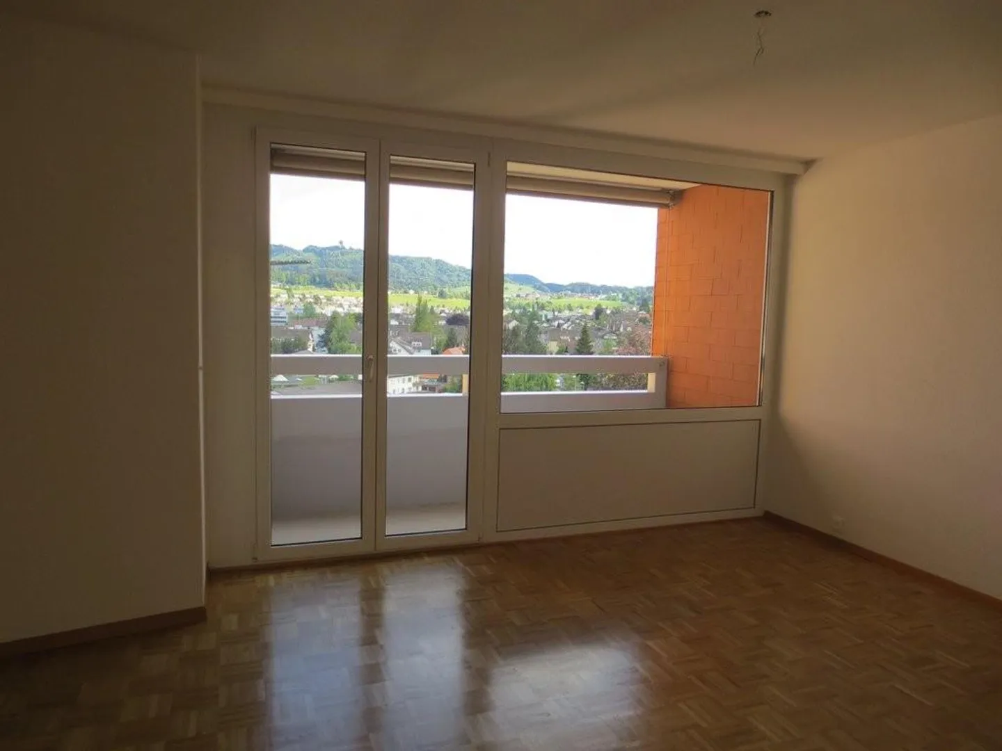 Commencez votre propre bonheur dans un foyer - Photo 6 sur 6