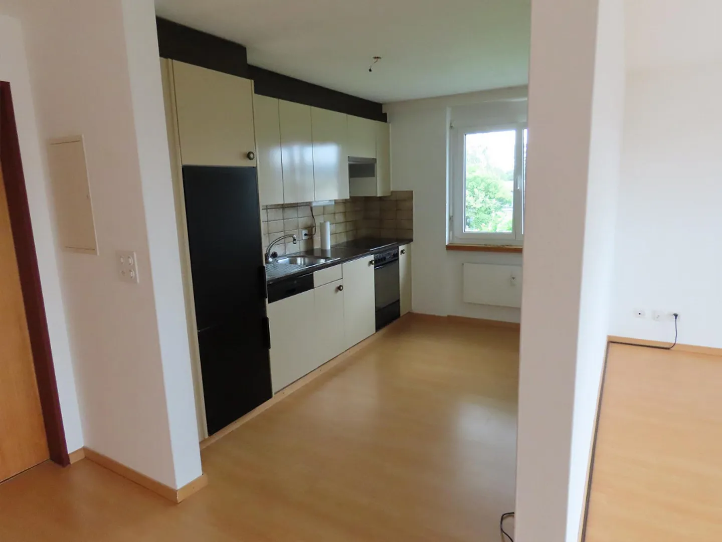 Appartement 3 1/2 pièces calme / lumineux - Photo 3 sur 7