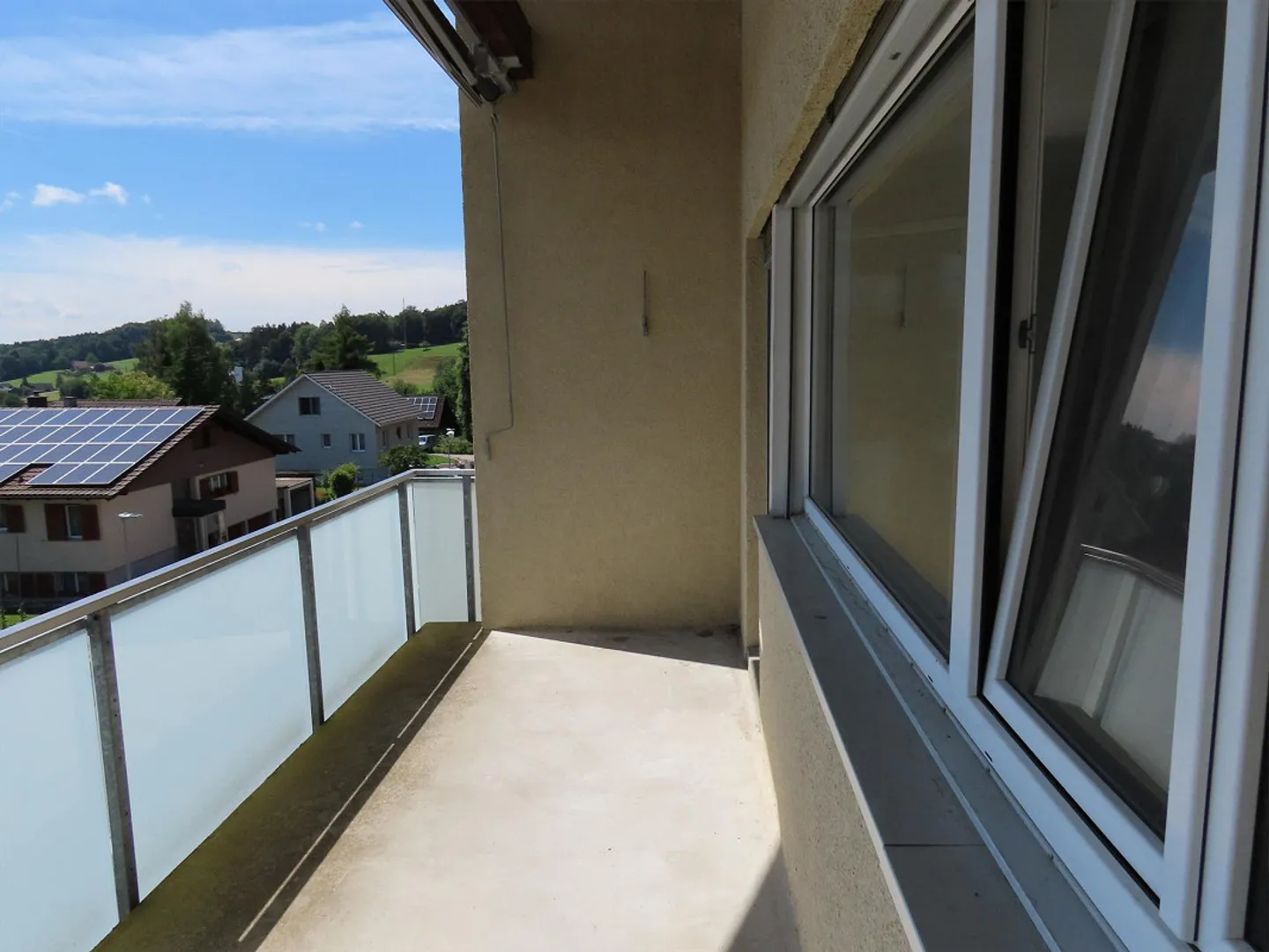 Appartement 3 1/2 pièces calme / lumineux - Photo 4 sur 7