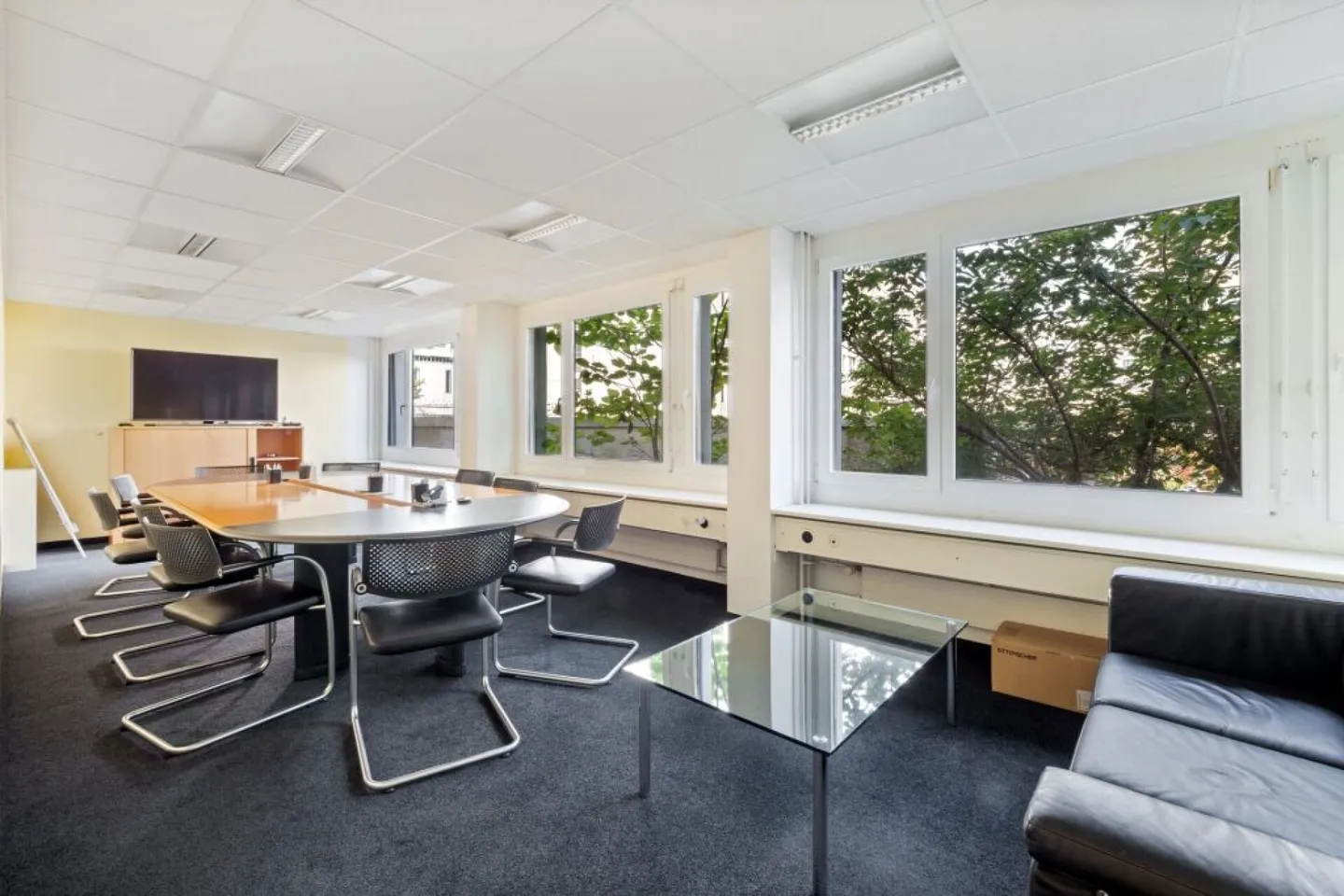 Vivre ou travailler - tout est possible ici ! - Photo 1 sur 15