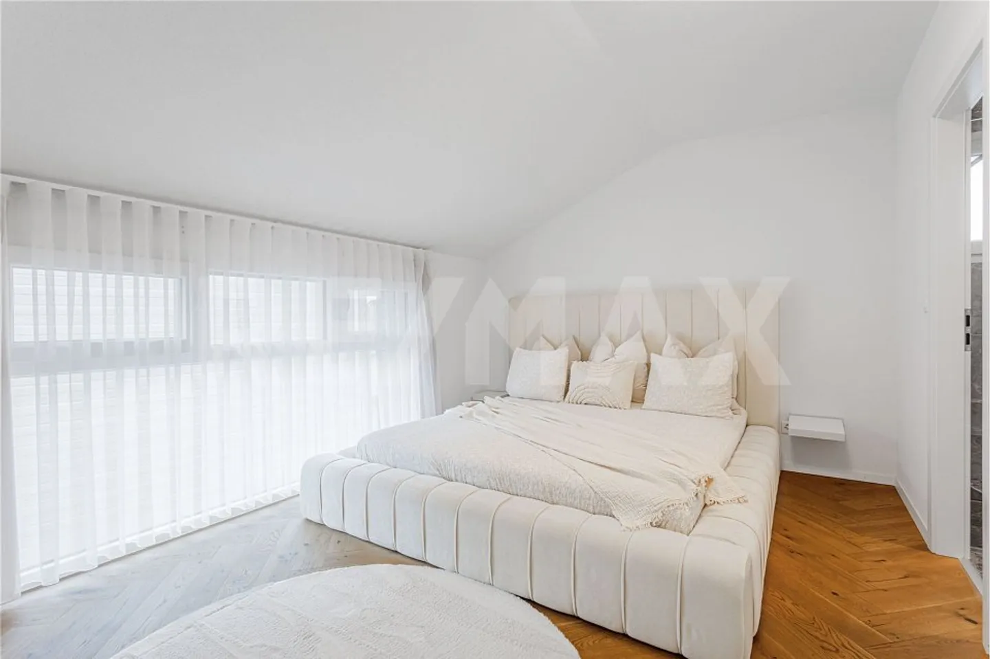 Perfect for your small family! Beautiful townhouse with 4.5 rooms, MINERGIE and low costs - Photo 8 of 11