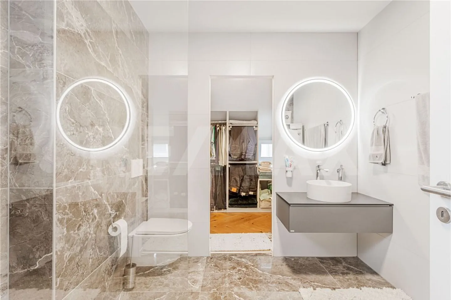 Perfect for your small family! Beautiful townhouse with 4.5 rooms, MINERGIE and low costs - Photo 9 of 11